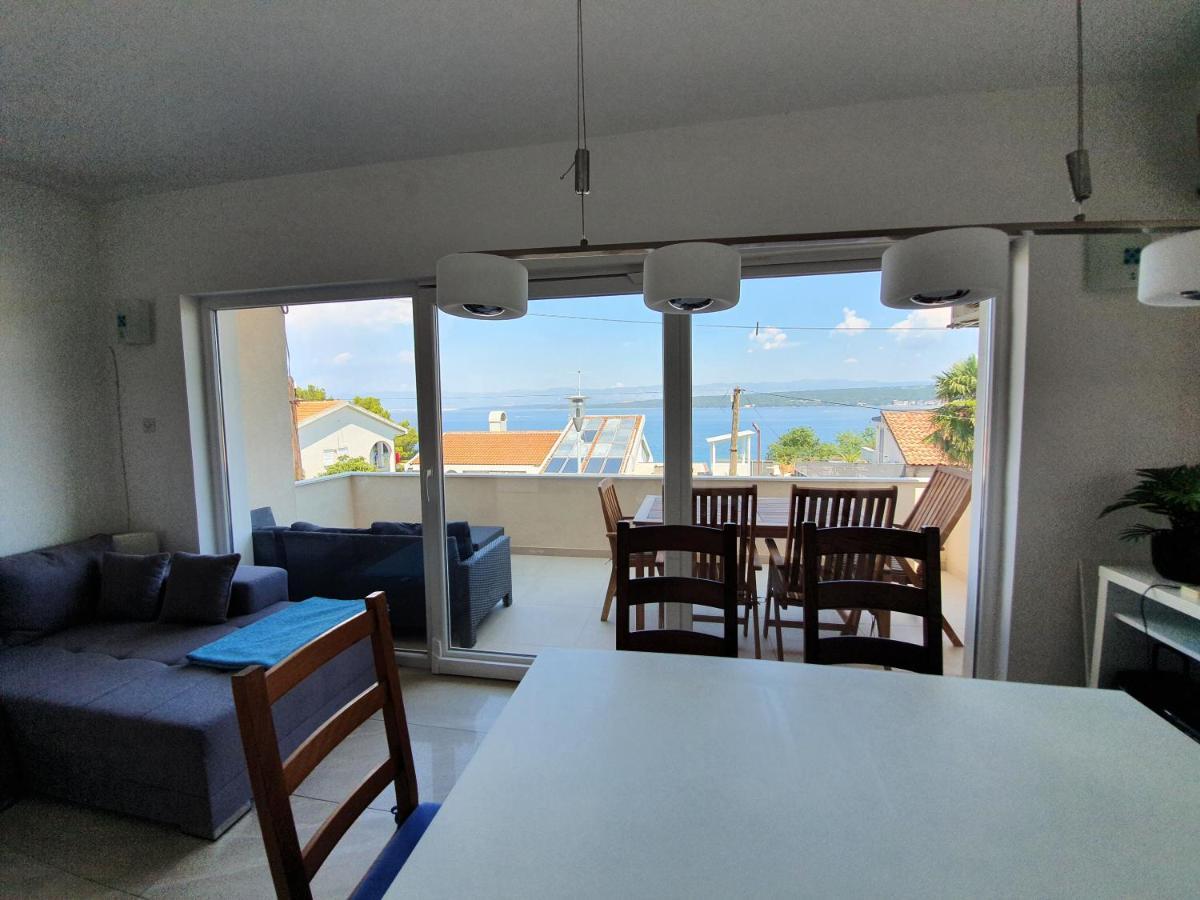 Dora Apartment *