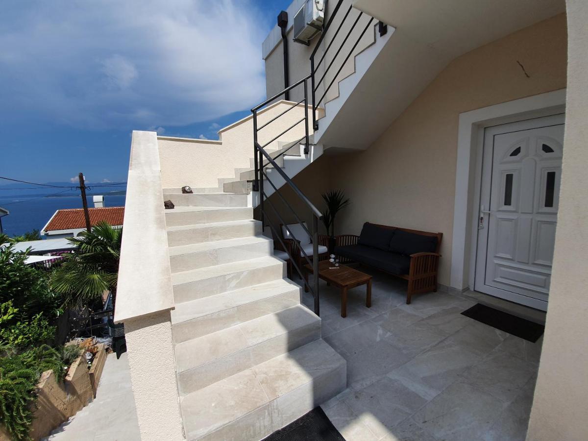 Apartament Dora *
