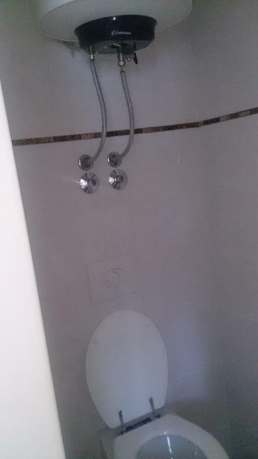 Dora Apartment *