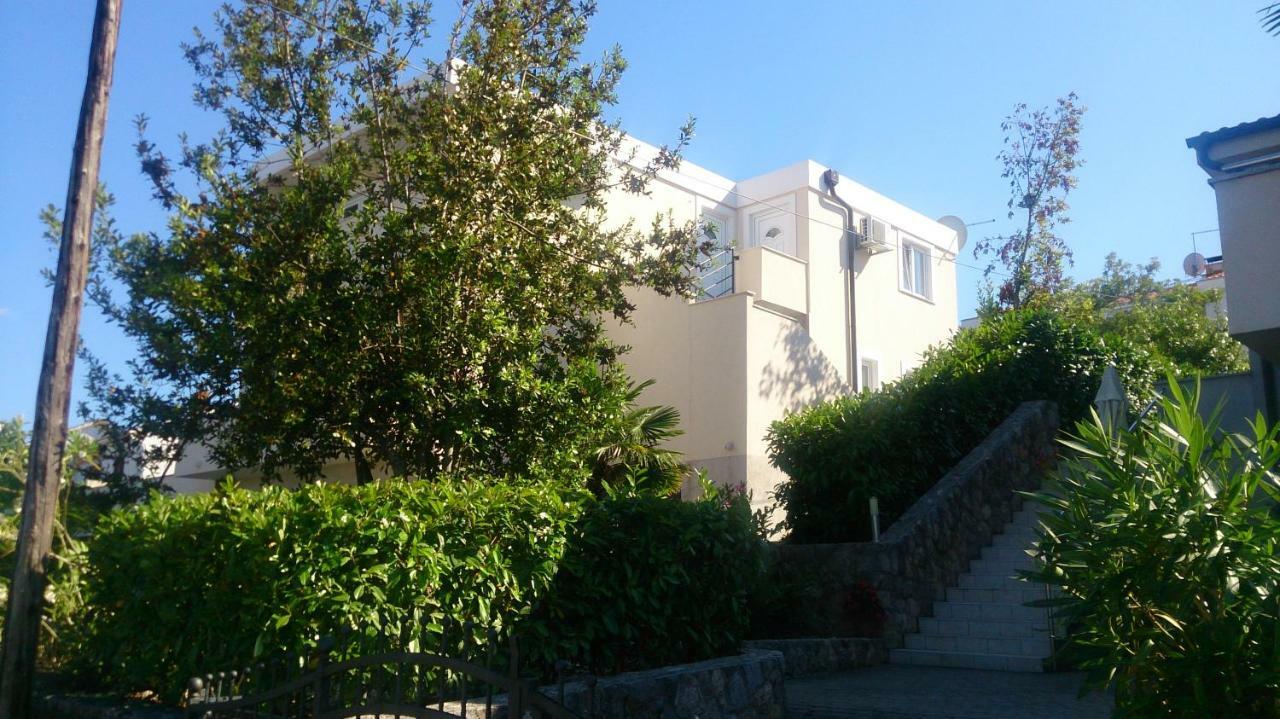Dora Apartament